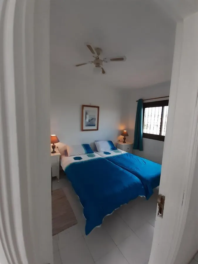 Penthouse With Great Views , Sun All Day , Wifi , New Kitchen. Apartament San Miguel De Abona